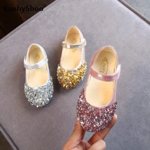 KushyShoo 2021 Spring New Children Shoes Girls Princess Shoes Glitter Children Baby Dance Shoes Casual Toddler Girl Sandals من قسم التعديل الجماعيأحذية كوشي شو الجديدة لربيع 2021 للأطفال، أحذية أميرات للبنات، أحذية رقص لامعة للأطفال الرضع، صنادل كاجوال للبنات الصغيرات