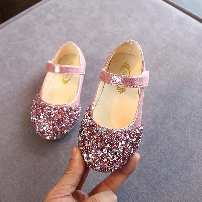 KushyShoo 2021 Spring New Children Shoes Girls Princess Shoes Glitter Children Baby Dance Shoes Casual Toddler Girl Sandals من قسم التعديل الجماعيأحذية كوشي شو الجديدة لربيع 2021 للأطفال، أحذية أميرات للبنات، أحذية رقص لامعة للأطفال الرضع، صنادل كاجوال للبنات الصغيرات - Image 4