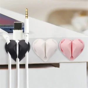 منظم كابلات صغير على شكل قلب مكون من قطعتين، مشابك كابلات شحن USB، منظم مكتب، حامل واقيات في المنزل والمكتب والسيارة من التحرير الجماعيمنظم كابلات صغير على شكل قلب (قطعتان) - مشابك كابلات شحن USB - منظم مكتب أنيق - حامل واقيات - للمنزل والمكتب والسيارة