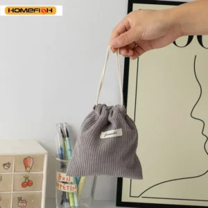 حقيبة هومفيش المخملية برباط سحب، حقيبة هدايا عيد الميلاد، حقيبة هدايا، حقيبة هدايا، حقيبة هدايا، حقيبة هدايا، حقيبة هدايا، حقيبة هدايا، حقيبة هدايا، حقيبة هدايا، حقيبة تخزين من التعديل الجماعيحقيبة هومفيش من قماش الكوردروي برباط، مثالية لهدايا عيد الميلاد، والحلويات، والمجوهرات، ومستحضرات التجميل، والعملات المعدنية، والمفاتيح، وحقائب التعبئة، وحقائب التخزين.