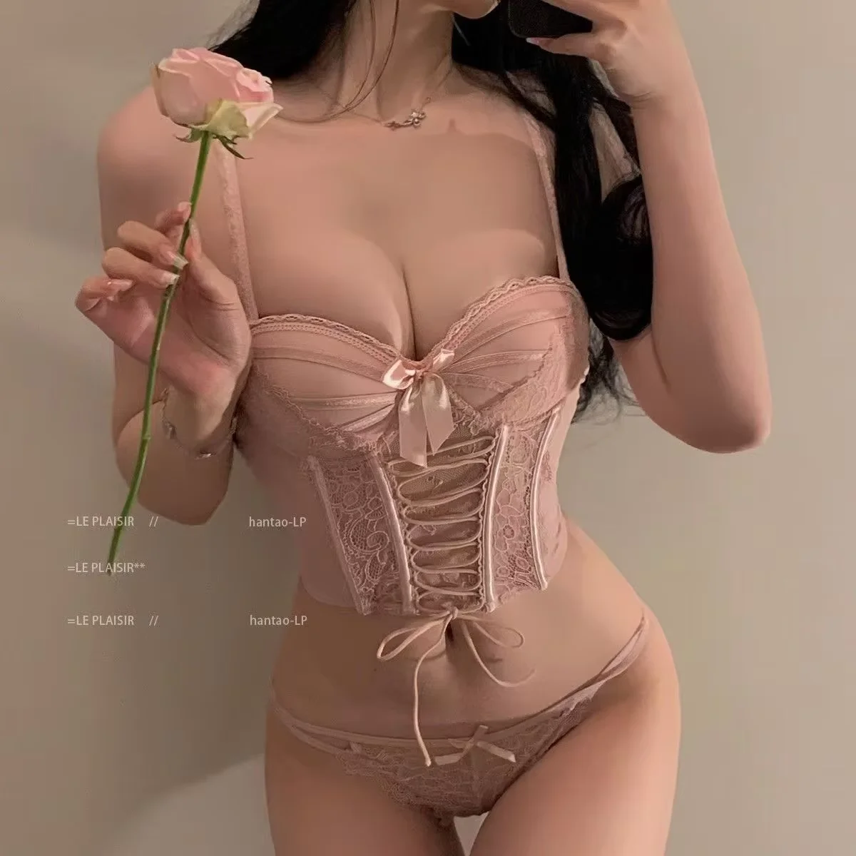 طقم حمالة صدر دانتيل مثير، توب قصير بتصميم عظم السمكة مع حشوات حمالة صدر، توب مكشكش، سروال قصير رفيع، تصميم سميك، طقم ملابس داخلية نسائية من قسم التعديل الجماعيطقم حمالة صدر دانتيل مثير، توب قصير بتصميم عظم السمكة مع حشوات، توب مكشكشة، سروال داخلي رفيع، تصميم سميك، طقم لانجري نسائي - Image 4