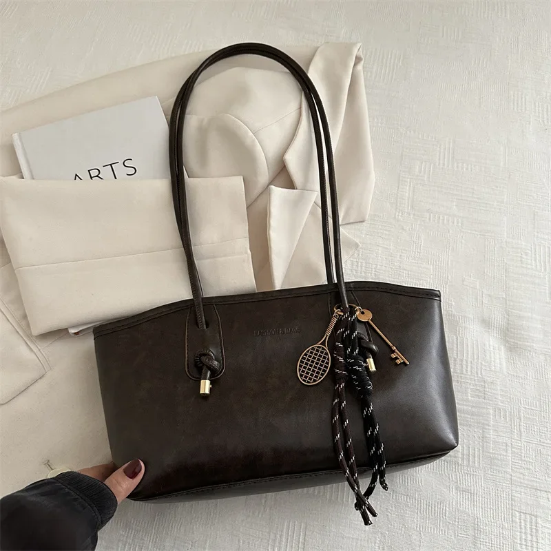 European American Retro Tote Bag, Korean Fashion Shoulder Bags Advanced Simple Handbag New Large Capacity Pendant Versatile Bags - Image 10