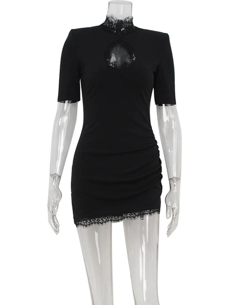 Huhugirl Lace Patchwork Hollow Out Bodycon Sheath High Collar Women Dresses Half Sleeve Outfits Sexy Club Fashion Female Dresses من قسم التحرير الجماعيفستان نسائي ضيق بياقة عالية مزين بالدانتيل من Huhugirl، بتصميم مرقع ومفرغ، بأكمام نصفية، مناسب للمناسبات الخاصة، فستان سهرة أنيق وجذاب. - Image 4