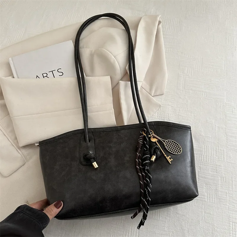 European American Retro Tote Bag, Korean Fashion Shoulder Bags Advanced Simple Handbag New Large Capacity Pendant Versatile Bags - Image 8